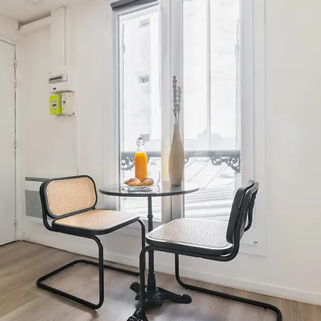 Elegant Studio Proche Metro - 11 - 2p * باريس